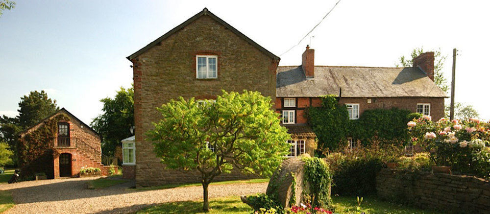 Hills Farm Bed & Breakfast Leominster Exterior photo